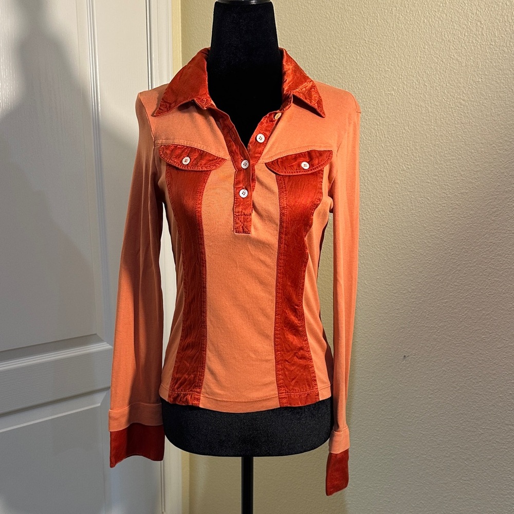 Orange retro vibe Language Los Angeles long sleeve button down w/collar. Size S